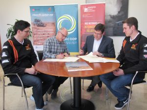 Enercoop acompaña a los alumnos de la UMH en el rally solidario “El Dakar de los estudiantes”